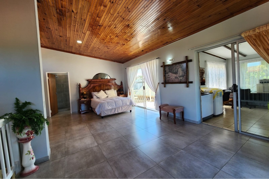 4 Bedroom Property for Sale in Ferreira Town Eastern Cape